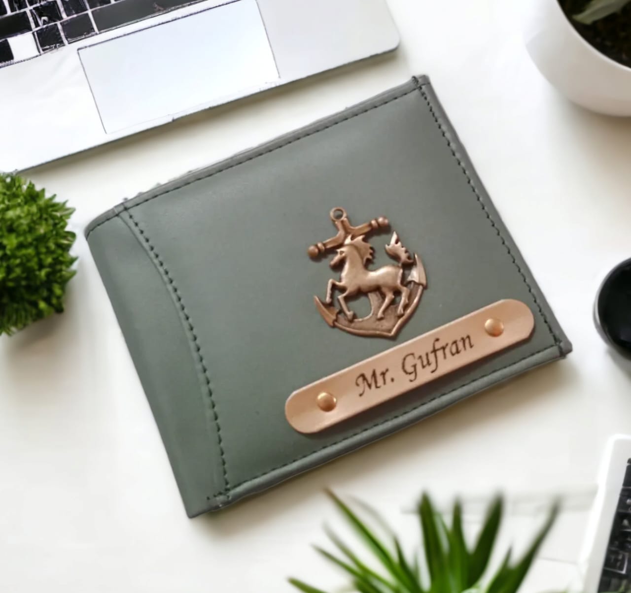 MEN'S WALLET & KEYCHAIN WITH FREE CHARM – The Junket